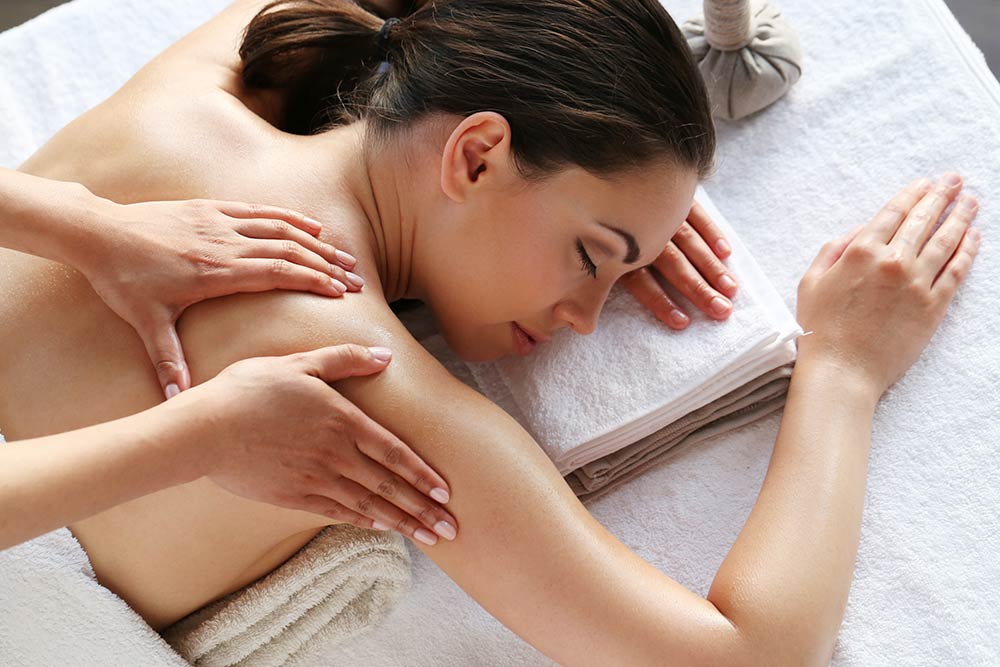 Masaje de tejido profundo: una poderosa herramienta para la curación