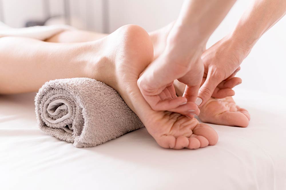 Terapia de masaje para esguinces de tobillo